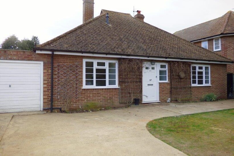 Ersham Road, Kent CT1 3 bed bungalow to rent - £1,875 pcm (£433 pw)