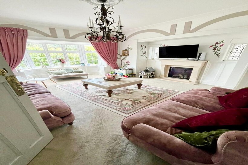 Waterloo Road, Southport PR8 5 bed detached house to rent - £216,667 pcm (£50,000 pw)