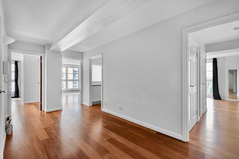 Jamestown Road, Camden NW1 2 bed flat to rent - £3,675 pcm (£848 pw)