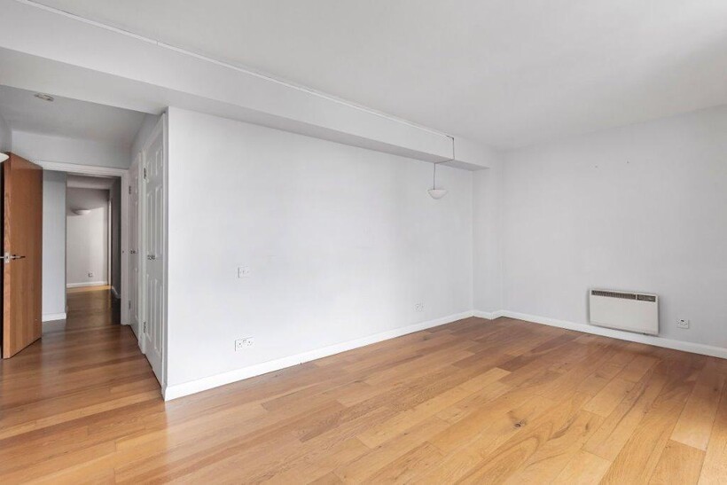 Jamestown Road, Camden NW1 2 bed flat to rent - £3,675 pcm (£848 pw)