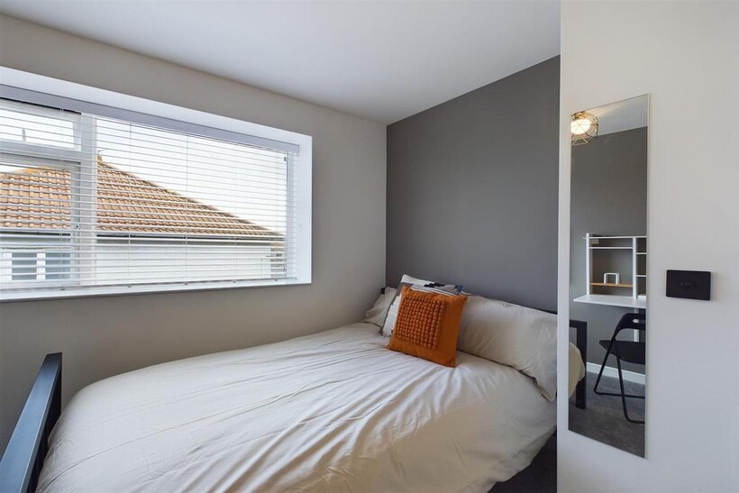 CAM03255 G0-PR0024-STILL029 alt.jpg