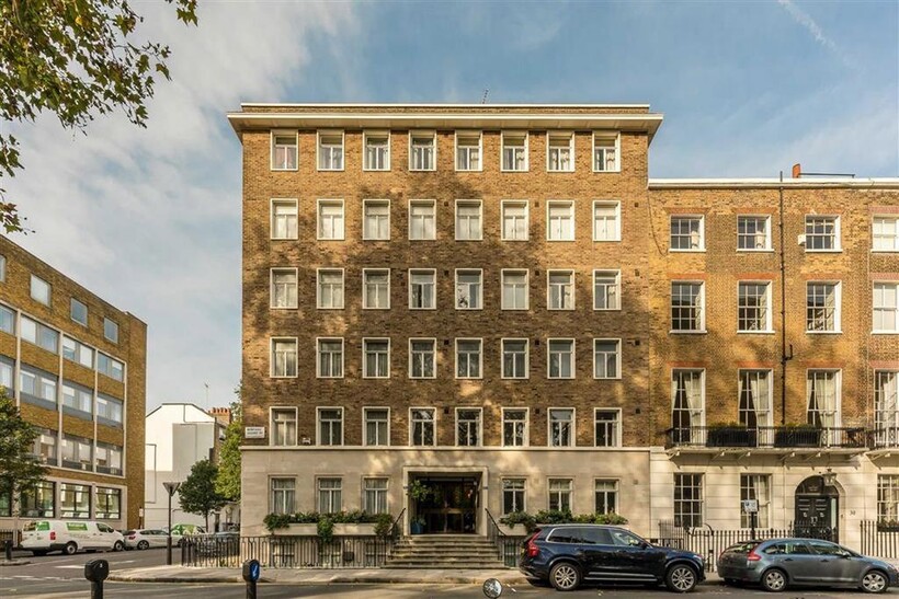 Montagu Square, London W1H 3 bed flat to rent - £4,996 pcm (£1,153 pw)