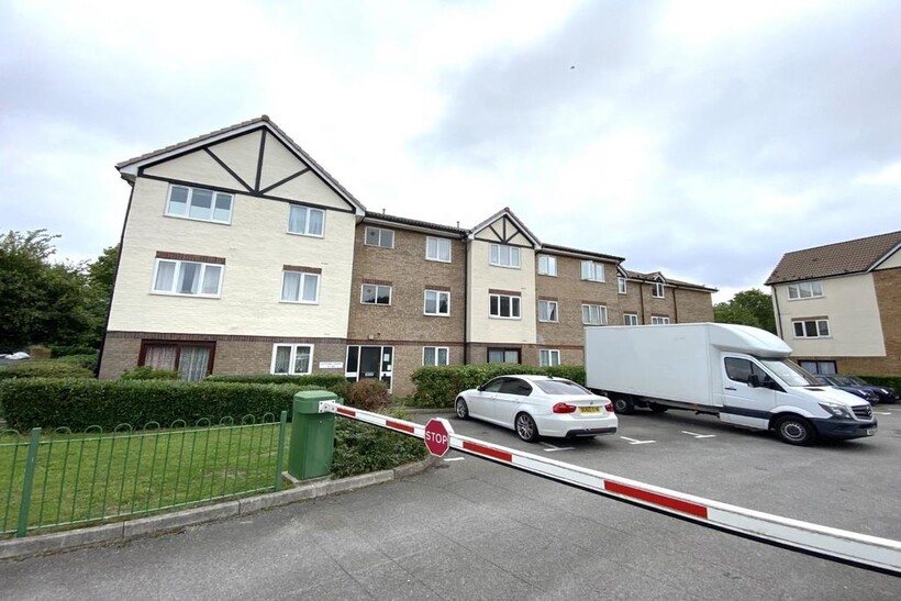 Eagle Drive, London, Greater London, NW9 1 bed apartment to rent - £1,400 pcm (£323 pw)