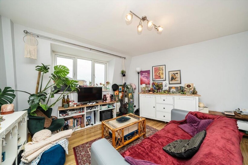 Church Road, London W3 2 bed flat to rent - £1,846 pcm (£426 pw)