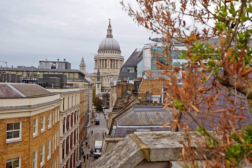 Calico House, 42C Bow Lane, London, EC4M 2 bed penthouse to rent - £7,583 pcm (£1,750 pw)