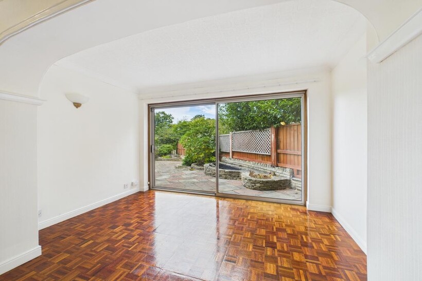 Cam01740 g0 pr0442 still006