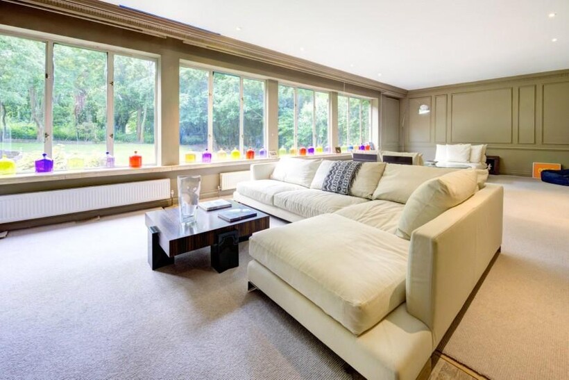 Neville Drive, Hampstead Garden... 6 bed terraced house to rent - £18,417 pcm (£4,250 pw)