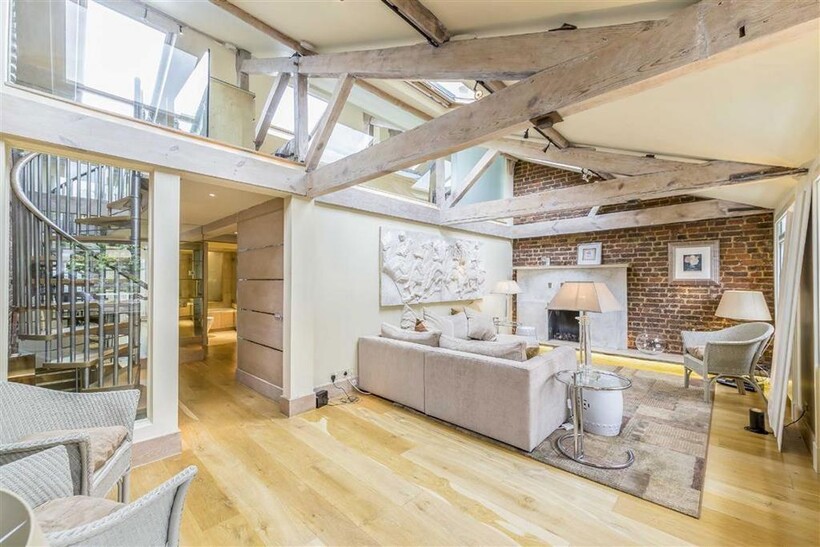 Hyde Park Square, London W2 3 bed flat to rent - £4,849 pcm (£1,119 pw)