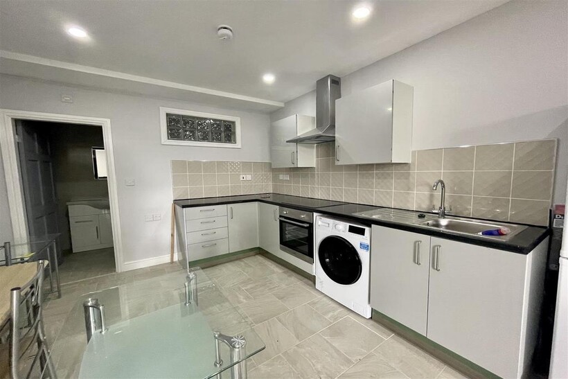 Heaton Road, Newcastle Upon Tyne 2 bed apartment to rent - £1,075 pcm (£248 pw)