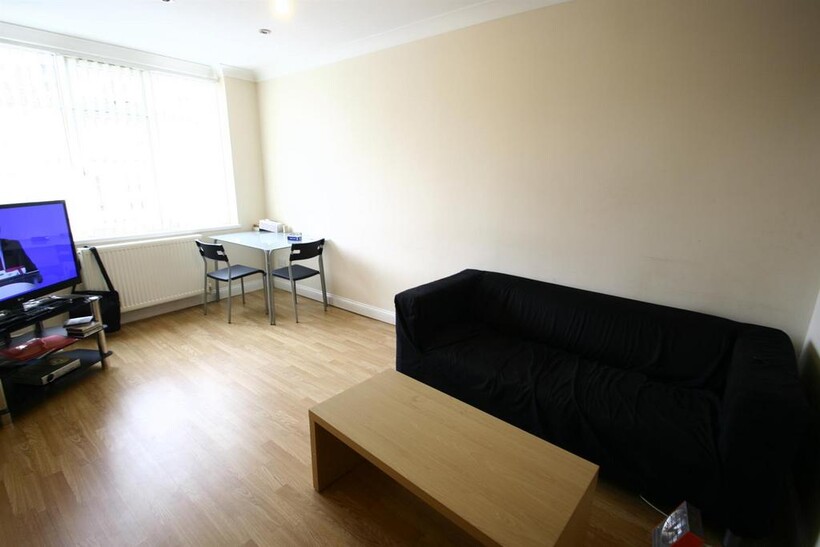 Grahamsley Street, Gateshead Town... 2 bed flat to rent - £895 pcm (£207 pw)