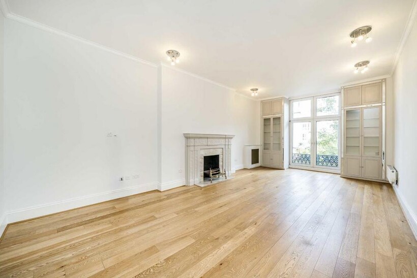 Bickenhall Street, London W1U 4 bed flat to rent - £6,998 pcm (£1,615 pw)