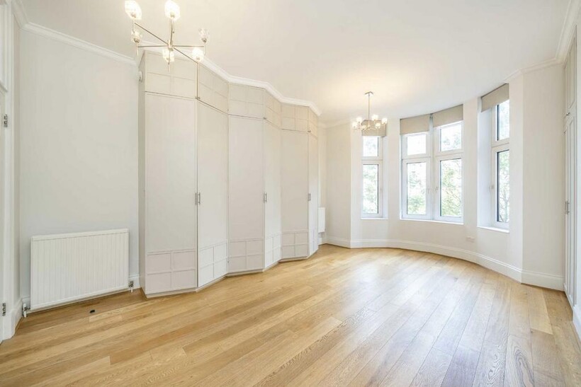 Bickenhall Street, London W1U 4 bed flat to rent - £6,998 pcm (£1,615 pw)