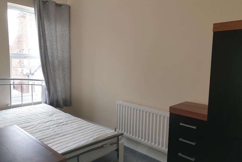 Room 4, John Street, Lincoln, LN2 1 bed terraced house to rent - £325 pcm (£75 pw)