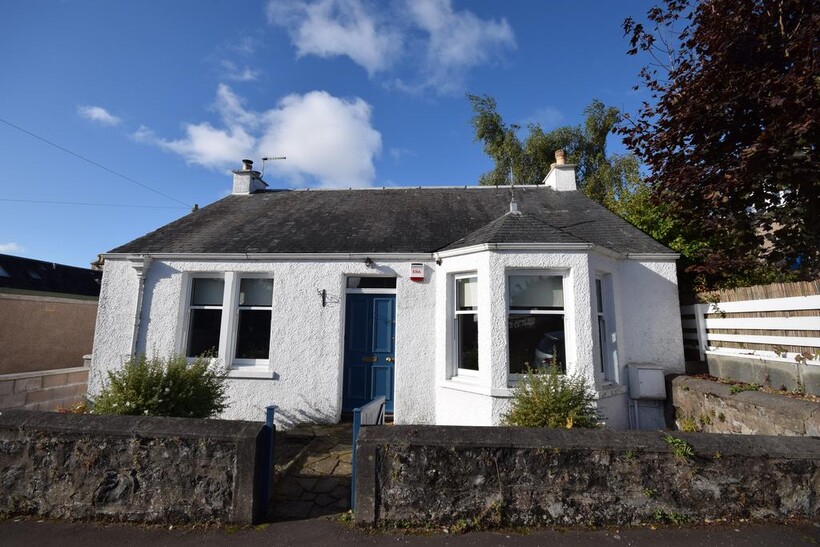 Grey Street, Tayport DD6 2 bed detached house to rent - £1,200 pcm (£277 pw)