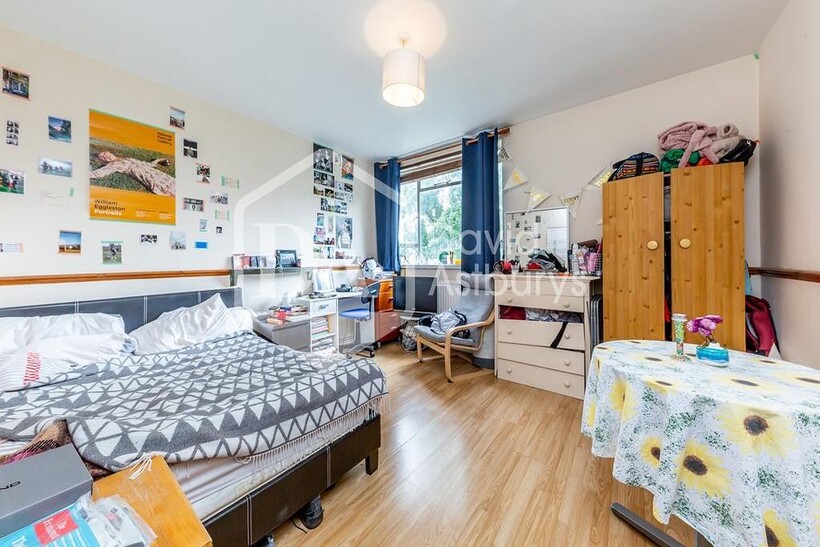 Cruikshank Street, King's Cross, London 4 bed apartment to rent - £4,600 pcm (£1,062 pw)