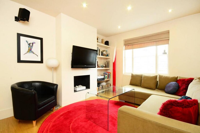 Swinburne Road, Putney, London, SW15 3 bed semi-detached house to rent - £2,795 pcm (£645 pw)