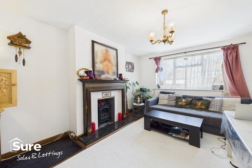 Haydon Close, London, Greater London... 2 bed maisonette to rent - £1,775 pcm (£410 pw)