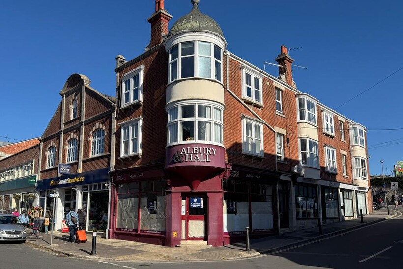 STATION ROAD, SWANAGE Retail property (high street) to rent - £1,667 pcm (£385 pw)