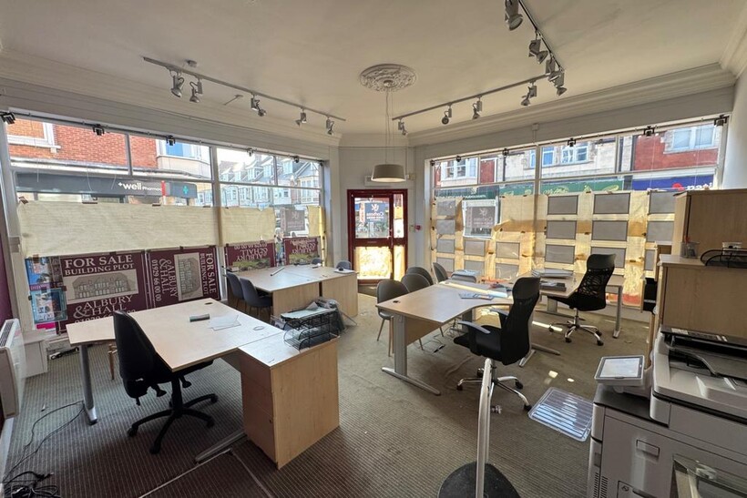 STATION ROAD, SWANAGE Retail property (high street) to rent - £1,667 pcm (£385 pw)