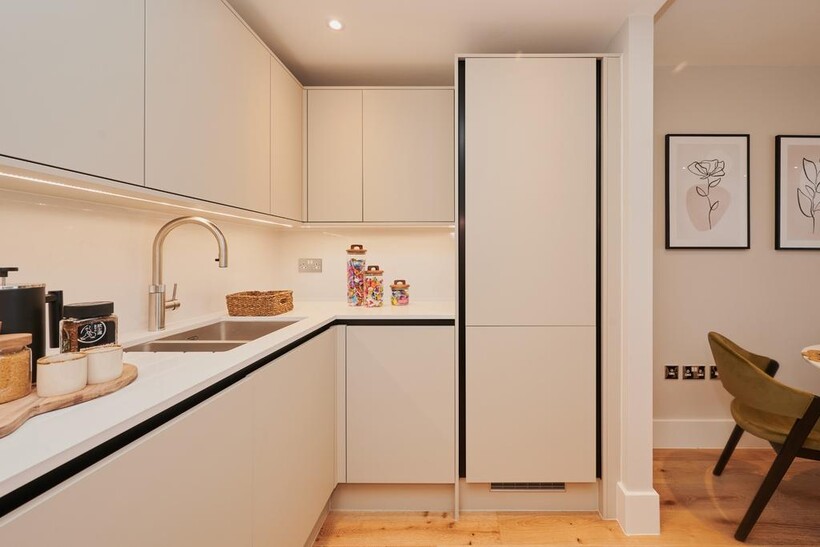 Flat 52, 219 Baker Street, London, NW1 2 bed flat to rent - £7,775 pcm (£1,794 pw)
