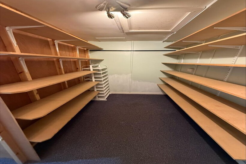 East Port, Dunfermline KY12 Retail property (high street) to rent - £792 pcm (£183 pw)