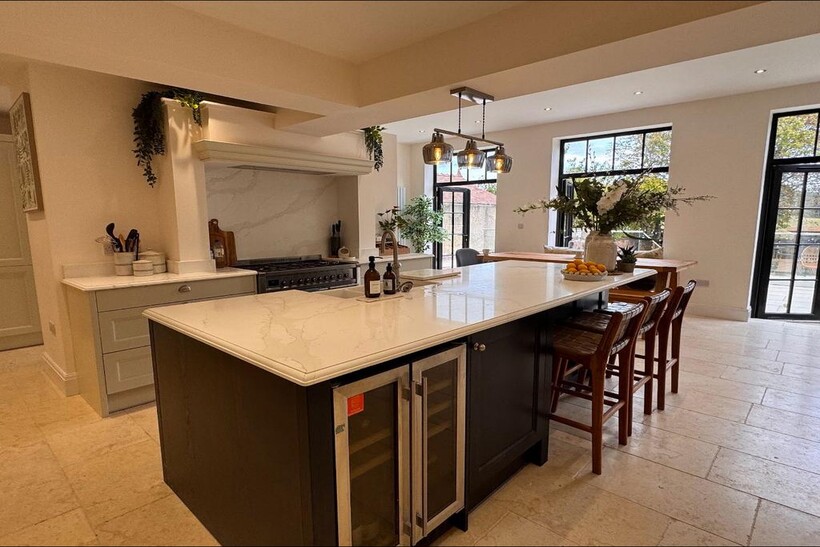 Hesketh Road, Southport PR9 5 bed detached house to rent - £151,667 pcm (£35,000 pw)