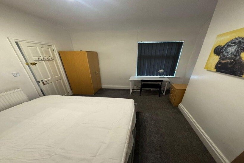 Kimberley-road-st5-9eh-992455