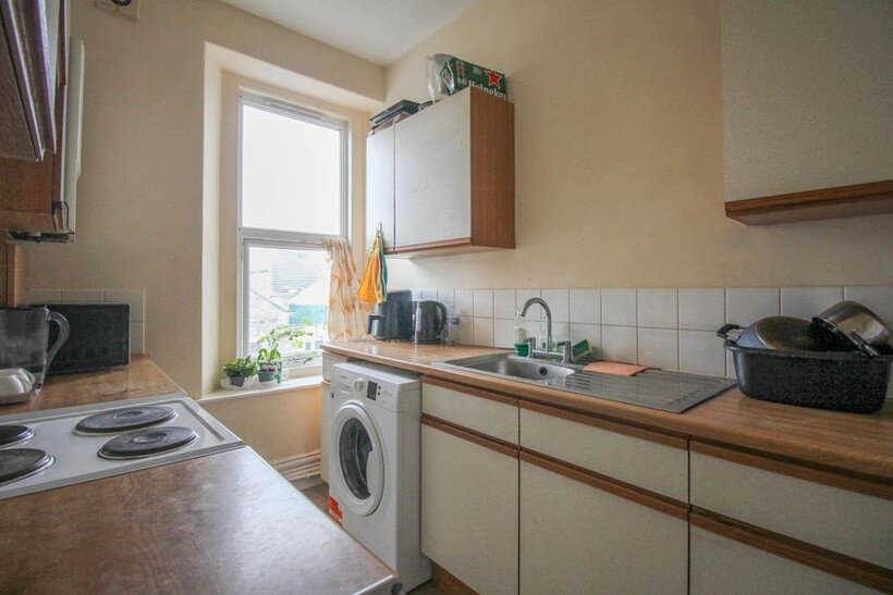 Quantock Road, Southward 3 bed flat to rent - £1,050 pcm (£242 pw)