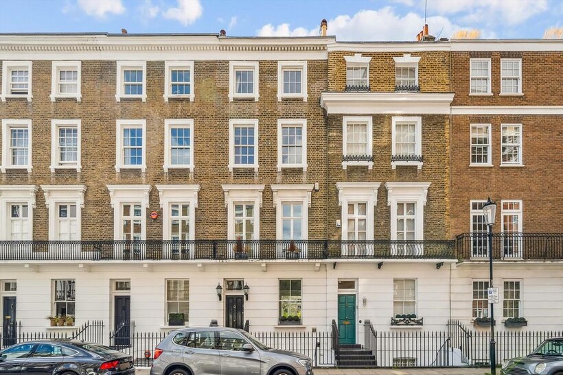 Walpole Street, London, SW3 5 bed townhouse to rent - £15,817 pcm (£3,650 pw)