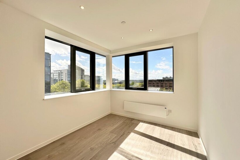 Tempus House, Milton Keynes, MK9 1 bed apartment to rent - £1,075 pcm (£248 pw)