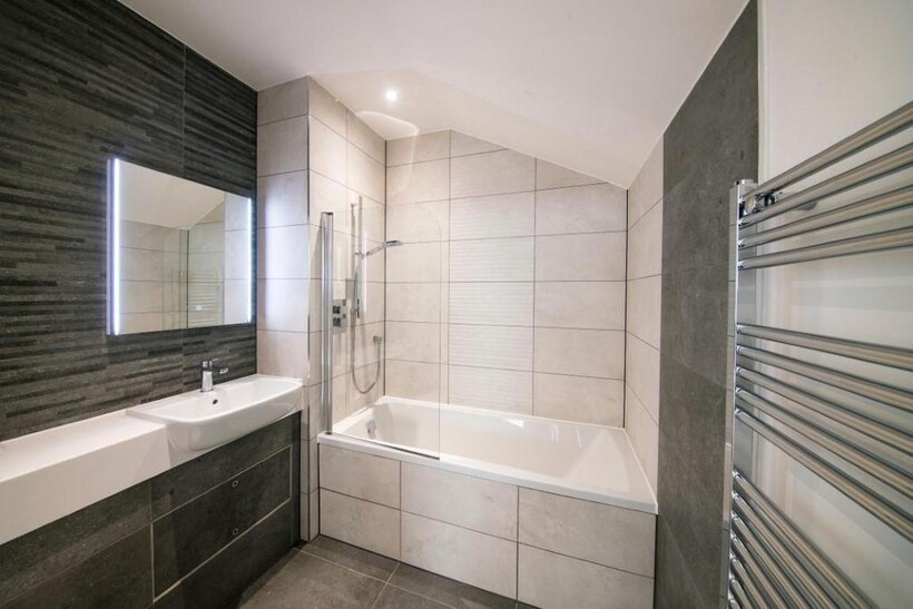 Fairview House, Ashwood Way RG23 1 bed apartment to rent - £1,075 pcm (£248 pw)