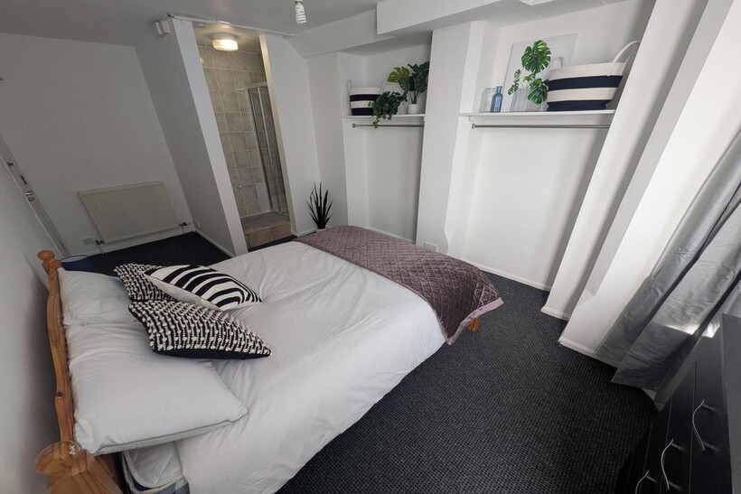 Goldswong Terrace, Nottingham NG3 1 bed in a house share to rent - £563 pcm (£130 pw)