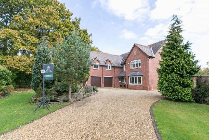 Springwood Drive, Ormskirk L40 5 bed detached house to rent - £43,333 pcm (£10,000 pw)