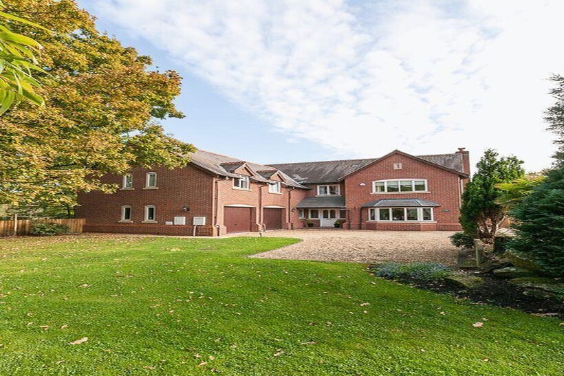 Springwood Drive, Ormskirk L40 5 bed detached house to rent - £43,333 pcm (£10,000 pw)