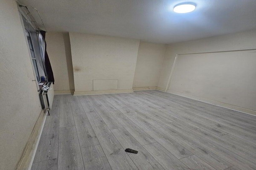 High Street South, London E6 1 bed in a house share to rent - £825 pcm (£190 pw)