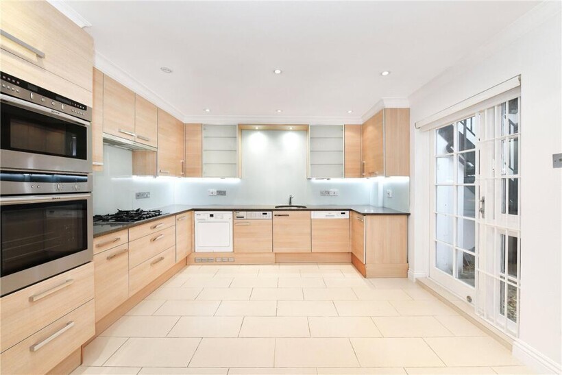 84235 RPL030078 L IMG 02 0000.jpeg