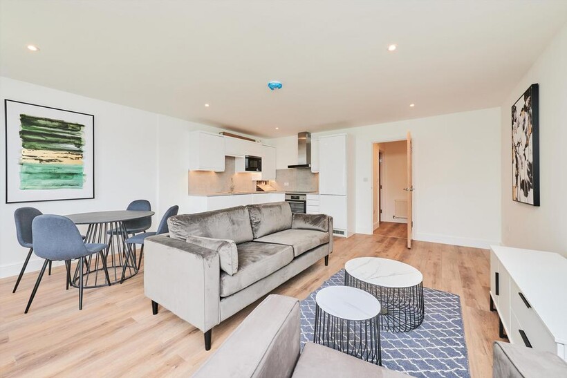 Hendon Way, London, NW4 1 bed flat to rent - £2,249 pcm (£519 pw)