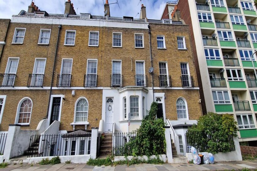 Milton Place, Gravesend DA12 1 bed flat to rent - £875 pcm (£202 pw)