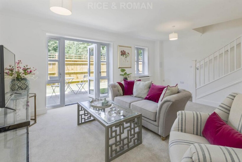 Lynwood Village, Ascot SL5 2 bed retirement property to rent - £3,950 pcm (£912 pw)