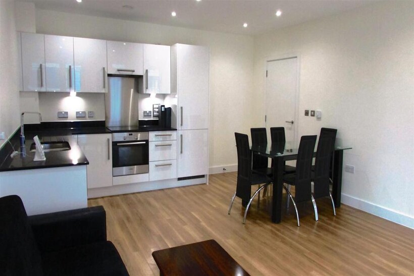 Hatton Road, Wembley 1 bed apartment to rent - £1,600 pcm (£369 pw)