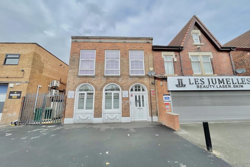 Roundhay Road, Leeds LS8 1 bed flat to rent - £695 pcm (£160 pw)