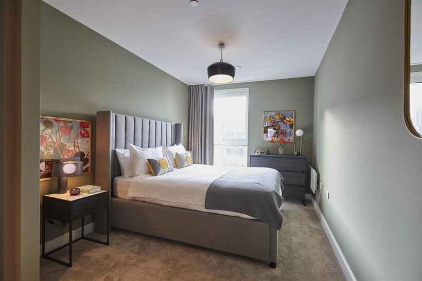 at Angel Gardens, 1 Rochdale Road M4 3 bed apartment to rent - £2,550 pcm (£588 pw)