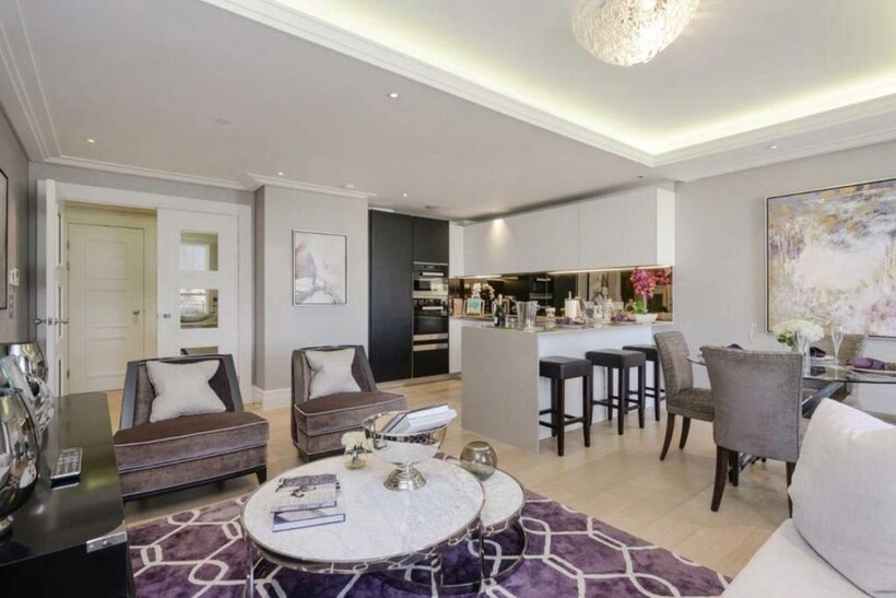 Chambers Park Hill, West Wimbledon 2 bed flat to rent - £3,850 pcm (£888 pw)