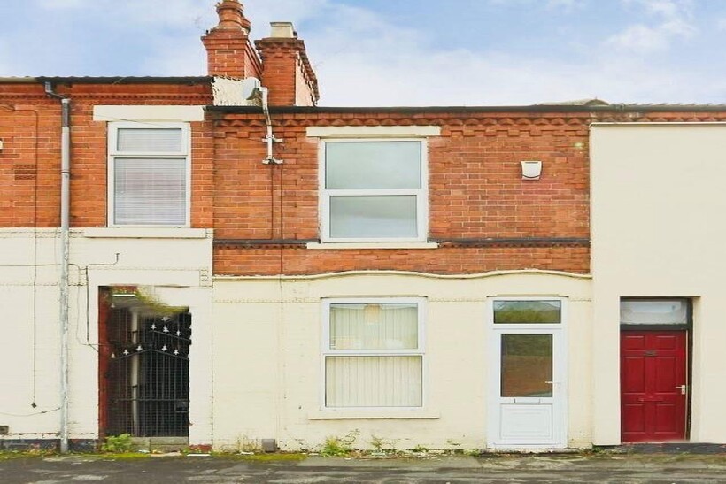 Charming traditional terraced house with attrac...