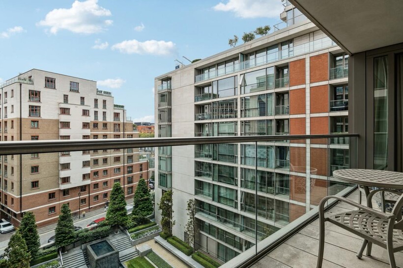 The Knightsbridge, London, SW7 3 bed apartment to rent - £32,500 pcm (£7,500 pw)