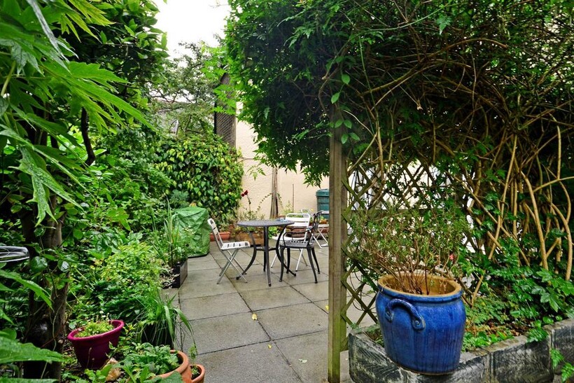 Sheen Road, Richmond Hill, Richmond, TW9 2 bed flat to rent - £4,750 pcm (£1,096 pw)