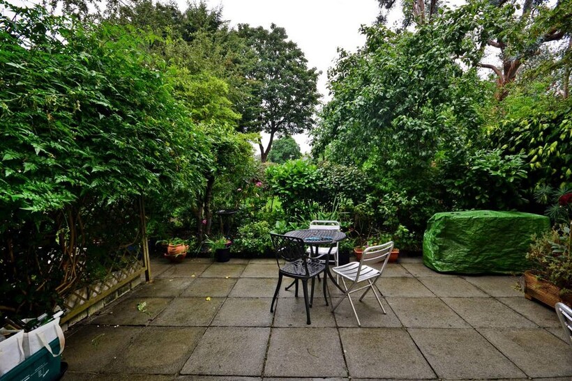 Sheen Road, Richmond Hill, Richmond, TW9 2 bed flat to rent - £4,750 pcm (£1,096 pw)