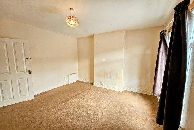 Horace Avenue, Nottingham NG9 3 bed end of terrace house to rent - £875 pcm (£202 pw)