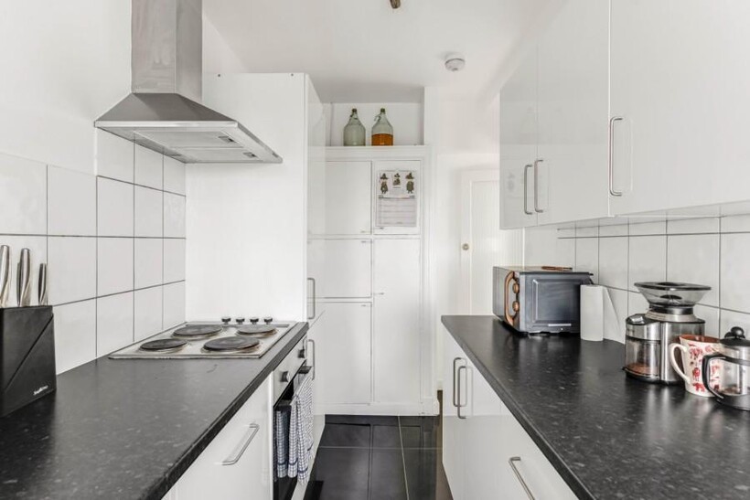 Northwood Hall, Highgate, N6 2 bed apartment to rent - £1,993 pcm (£460 pw)