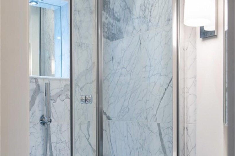 London SW3 2 bed flat to rent - £6,002 pcm (£1,385 pw)